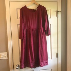 ❗️Stevie Hender❗️Saren Lace Trim Dress